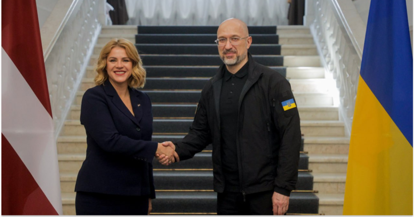 Перша партія латвійських БТР Patria вже прибула в Україну — Шмигаль