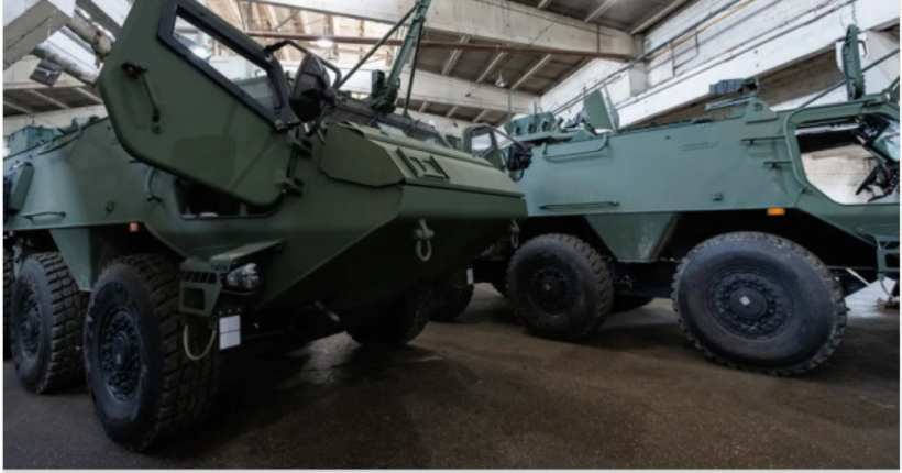 Латвія передала Україні першу партію бронетранспортерів Patria