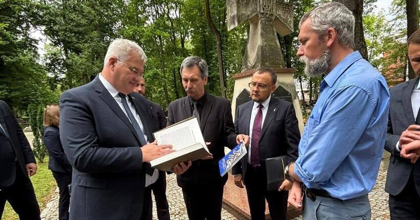 Сибіга розпочав візит до Любліна: яка ціль