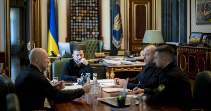 Зеленський провів нараду щодо оборонної сфери: деталі