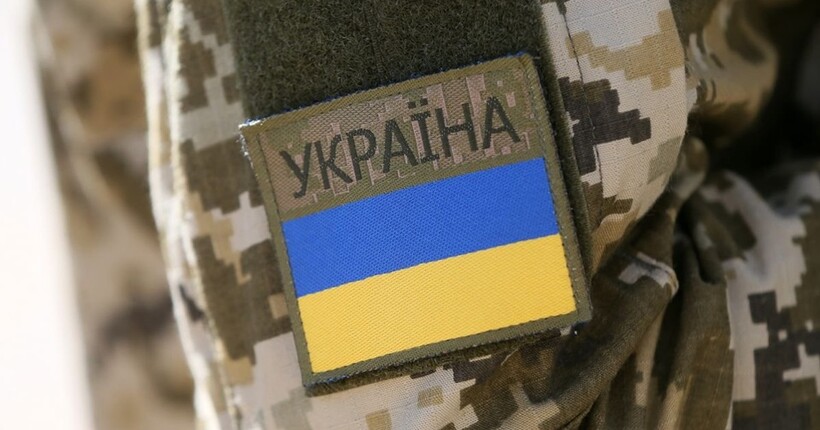 Воєнний стан та мобілізацію продовжили до 5 листопада: які у цього наслідки