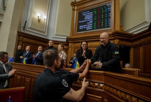 Четверо нардепів утримались від голосування за відставку Шмигаля: хто саме