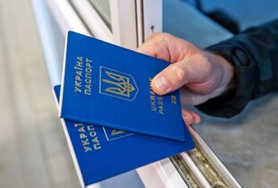 Питання дозволу чоловікам віком 18-25 років виїзджати за кордон обговорюється у парламенті - Стефанчук 