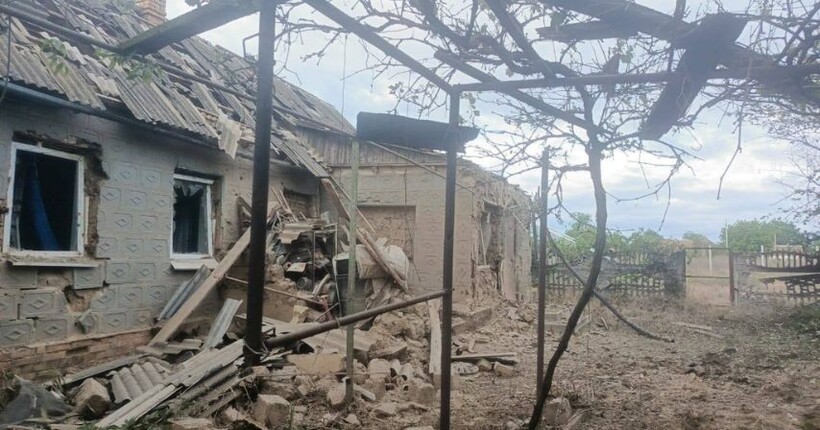 Російські загарбники продовжують обстрілювати Дніпропетровщину: під ударом Нікополь та ще два райони