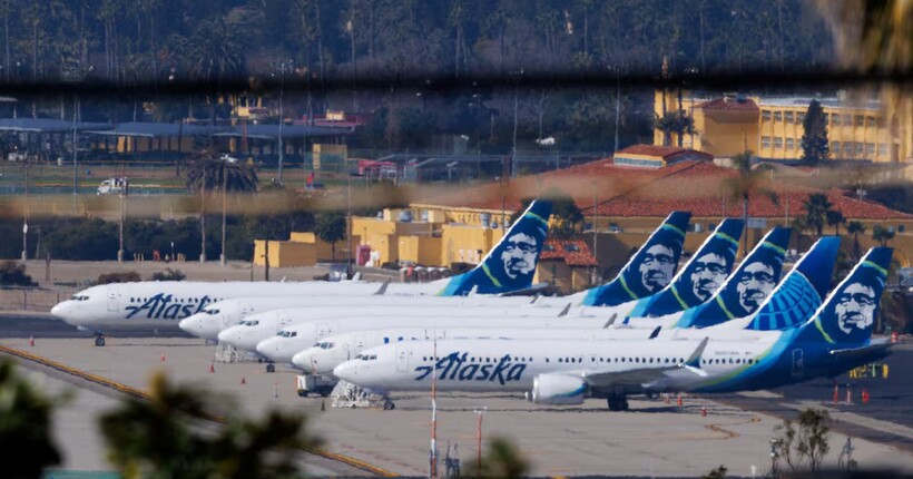 Alaska Airlines знову зупинила рейси через збій в ІТ-системі