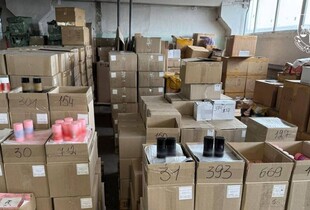 На Полтавщині викрито масштабне виробництво фальсифікованої парфумерії на понад 8,5 млн грн