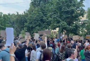 У Києві та кількох містах проходять акції протесту проти закону щодо НАБУ та САП
