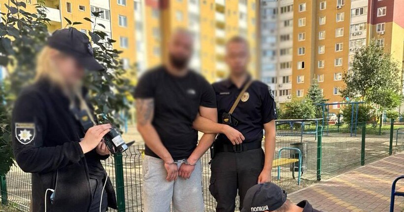 У Києві чоловік відкрив стрілянину у дворі багатоповерхівки - його затримала поліція