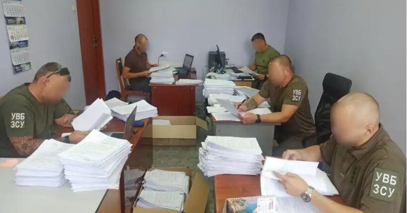 Викрита масштабна схема ухилення від мобілізації: понад 200 випадків фіктивних документів