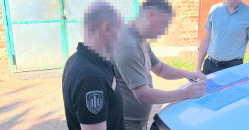 ДБР оголосило підозру двом прокурорам: суд обирає запобіжний захід