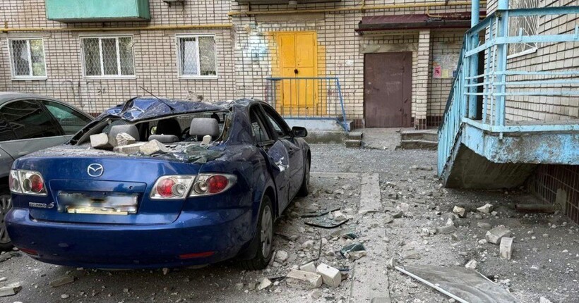 Окупанти атакували Нікопольщину: поранений чоловік, пошкоджено гуртожиток та освітній заклад