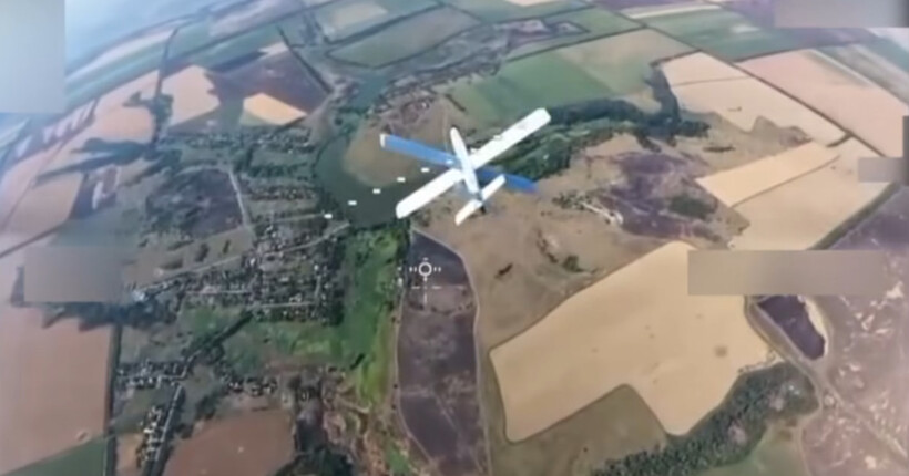 Український FPV-дрон перехопив і знищив ворожий 