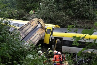 П'ятеро українців постраждали в аварії поїзда в Німеччині, серед яких двоє дітей - МЗС