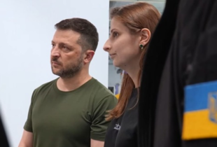 Зеленський відвідав підприємство на Київщині, що виготовляє компоненти для української зброї