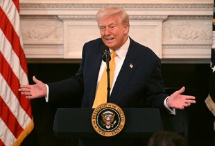 Трамп підвищив імпортне мито на товари з Канади до 35%