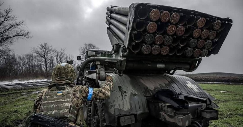 Ворог намагається взяти Покровськ у 