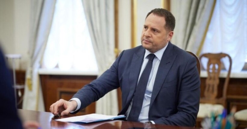 В Офісі президента закликали Кремль припинити маніпуляції та відповісти на ініціативи щодо припинення вогню