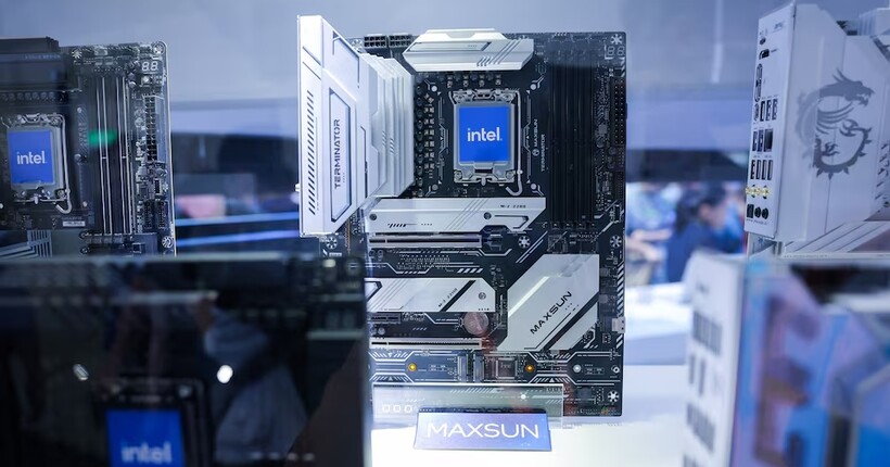 Троє віцепрезидентів Intel йдуть у відставку: компанія переглядає плани виробництва чипів