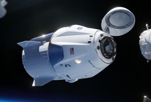 SpaceX доправила чотирьох астронавтів на МКС за 15 годин