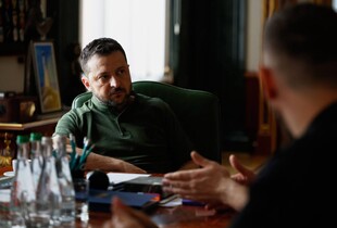На хабарі викриті один із нардепів, очільники районної та міської адміністрацій, військовослужбовці Нацгвардії - Зеленський
