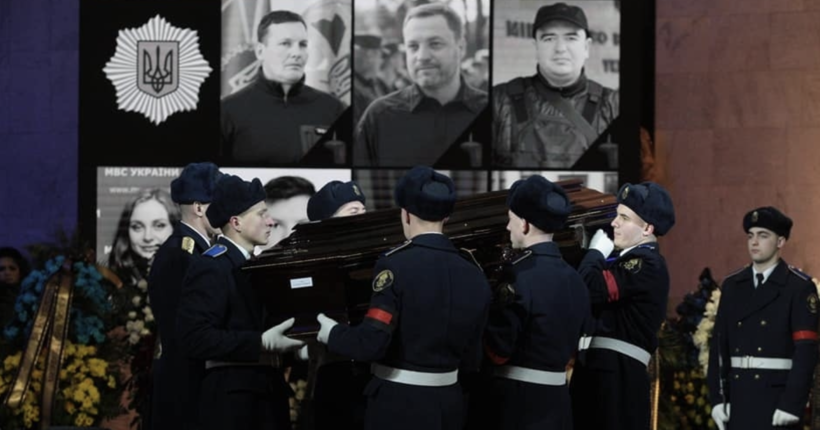 Особиста втрата: Буданов прийшов попрощатися з Монастирським та іншими загиблими співробітниками МВС