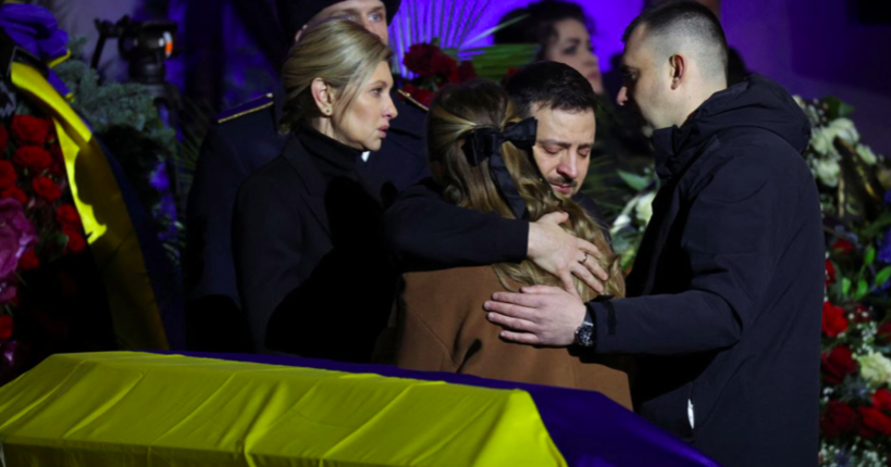 Україна втрачає найкращих синів і доньок: Зеленський показав, як пройшла церемонія прощання з керівництвом МВС