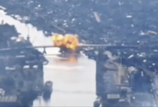 Росіяни атакували Херсон авіабомбами: пошкоджено міст і житлові будинки