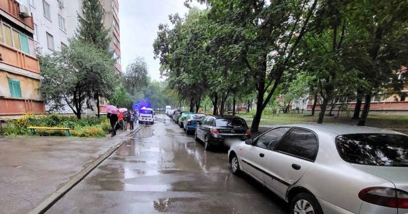 У Харкові чоловік вистрілив у ветерана ЗСУ, який втратив ногу на війні: подробиці