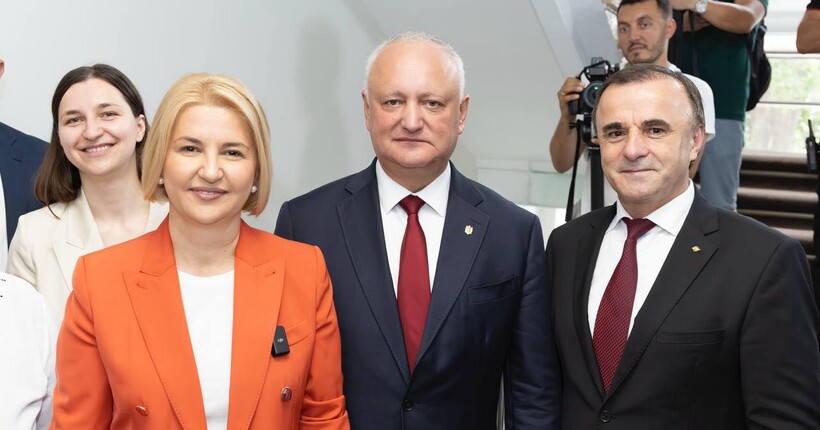 ЦВК Молдови зареєструвала блок проросійського Додона на виборах до парламенту