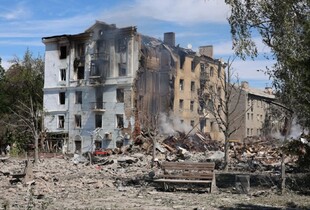 Удар по Краматорську: з-під завалів дістали тіло ще однієї людини