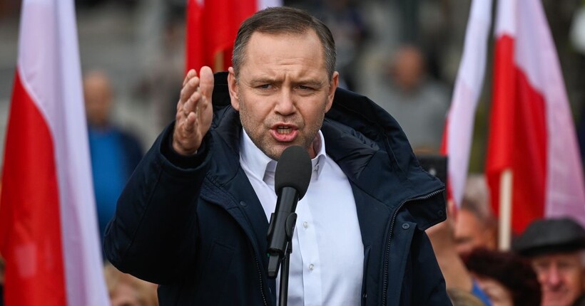 Кароль Навроцький офіційно став президентом Польщі: плани на конституцію і позиція щодо України