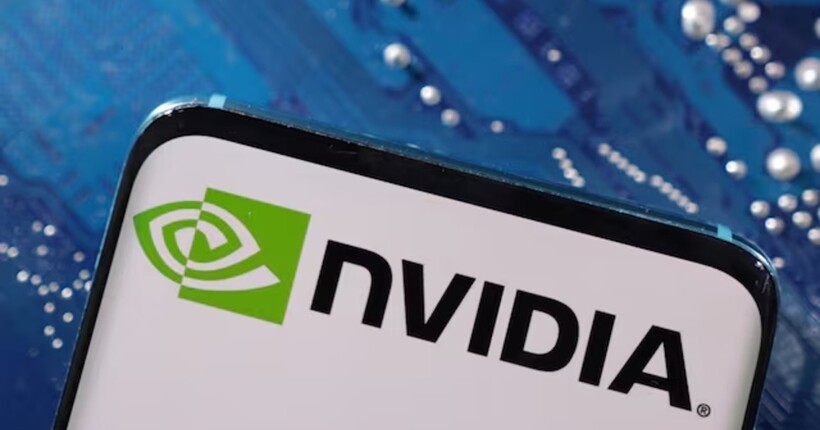 США дозволили Nvidia відновити експорт чипів H20 до Китаю