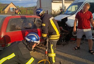 Смертельна ДТП на Львівщині: у місті Бібрка сталося лобове зіткнення Mazda та Opel (фото)