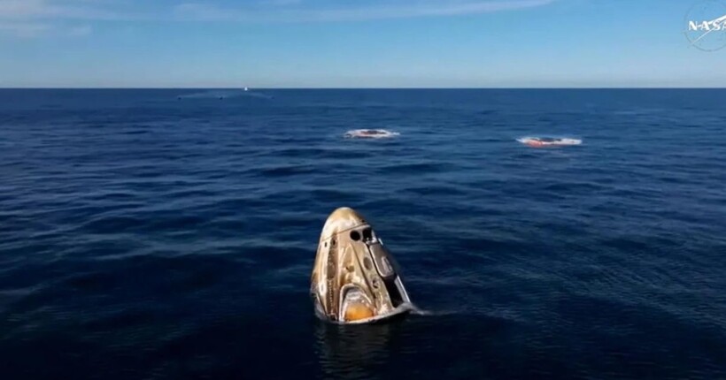 Астронавти повернулися з МКС на SpaceX - перше за 50 років приводнення NASA в Тихому океані