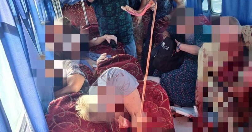 Росіяни атакували автобус під Херсоном: в ОВА розповіли деталі трагедії
