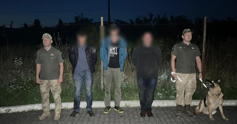 На Закарпатті затримали трьох правопорушників, які намагалися горами перейти до Словаччини