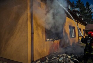 Пожежа у пансіонаті для людей похилого віку на Львівщині: евакуйовано 65 людей (фото)