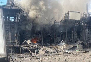 Потужний вибух на заводі US Steel у США: є загиблі, під завалами люди (відео)