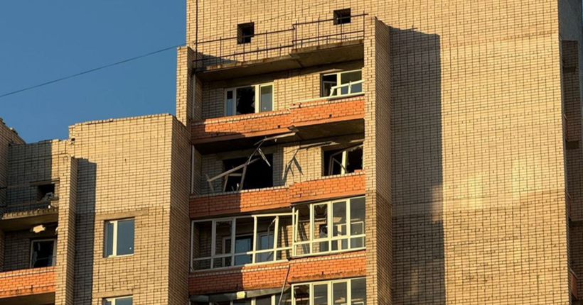 Російські сили обстріляли Нікопольський район: пошкоджені будинки та автомобілі
