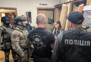 Нацполіція проводить понад 150 обшуків у справі незаконного переправлення чоловіків за кордон