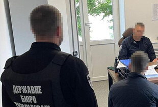 На Чернігівщині викрили командирa військової частини та його підлеглих на хабарництві та привласненні державних коштів