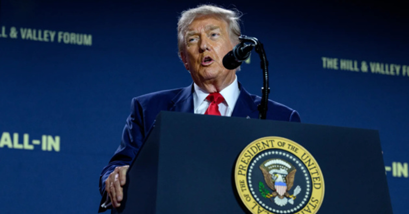 Трамп перекладає відповідальність за мирні переговори на Зеленського після зустрічі з Путіним