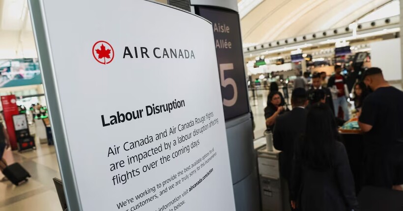 Страйк бортпровідників Air Canada паралізував тисячі рейсів у Канаді