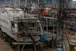 Хабаровський суднобудівний завод у рф скорочує 70% працівників через відсутність замовлень – ЦПД