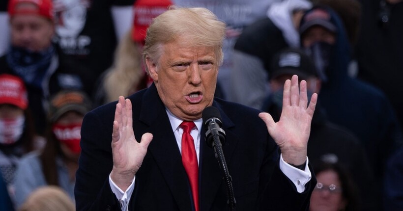Трамп анонсував зустріч Зеленського і Путіна, а потім -  тристоронню