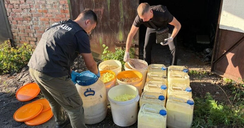 Нацполіція вилучила наркотиків на 2 млрд грн: викрито потужне наркоугруповання 
