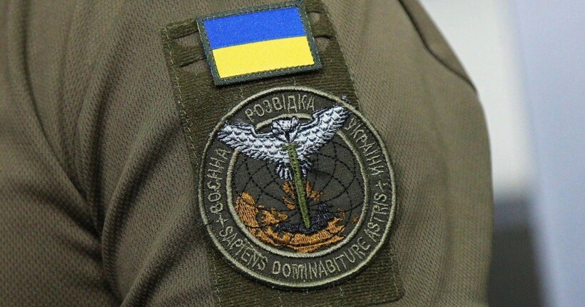 Ракетним ударом ГУР знищило ворожий катер біля Залізного Порту (відео)