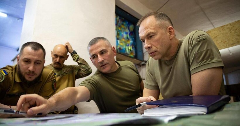 На Покровському напрямку зачищено шість населених пунктів та знищено сотні російських окупантів - Сирський