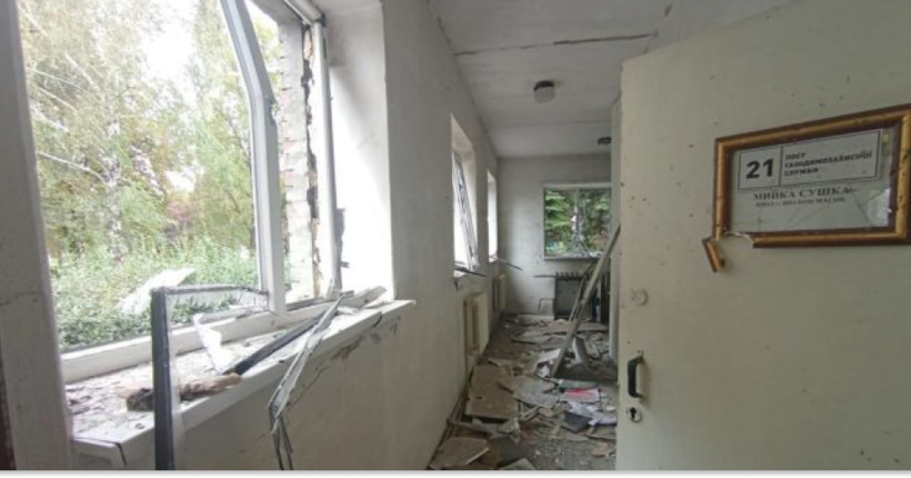Російський обстріл пошкодив пожежну частину у Добропіллі на Донеччині
