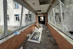 Армія рф атакували Костянтинівку керованими авіабомбами: пошкоджено адмінбудівлю